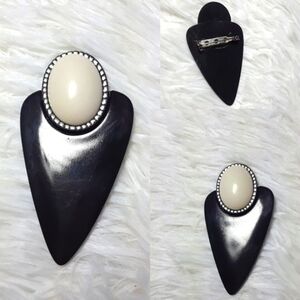 Vintage Style Shapes Brooch Pin